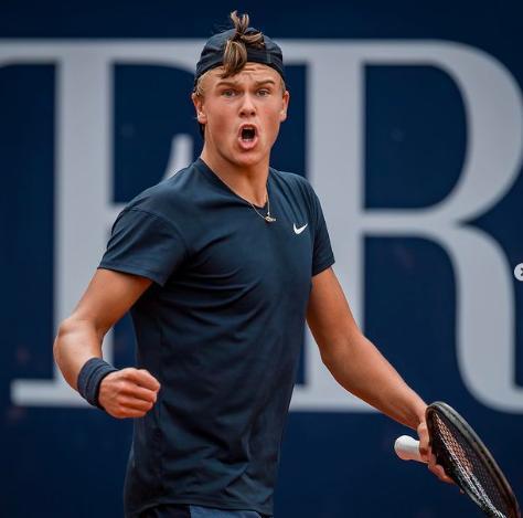 多达20名 多达20名