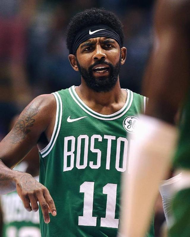 印尼队在抵 印尼队在抵