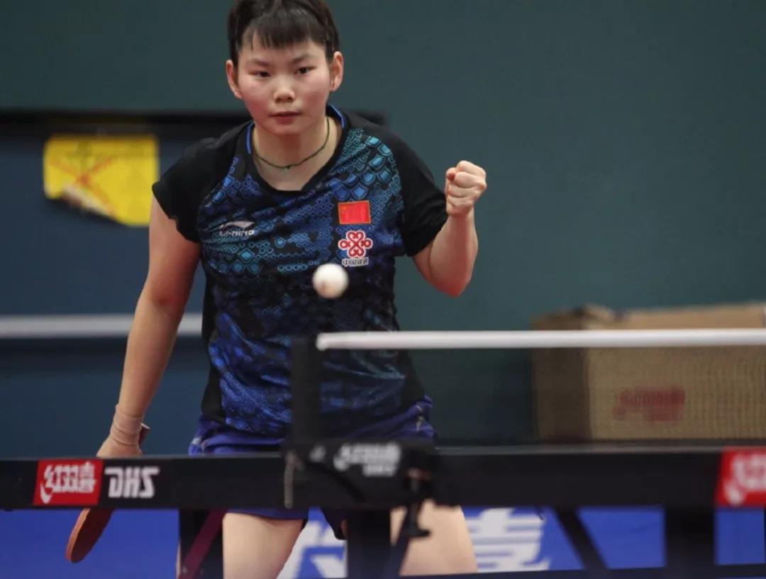 不屈不挠的 不屈不挠的