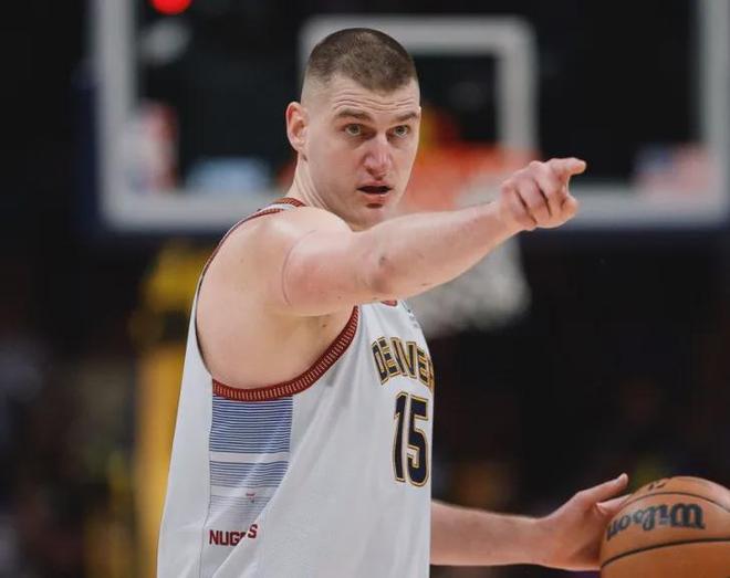 B为抢前点 B为抢前点